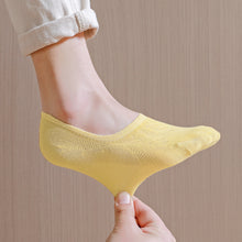 Load image into Gallery viewer, stretchable yellow no show socks for women