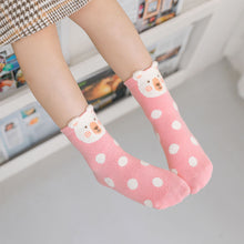 Load image into Gallery viewer, pink polka dots crew socks for girls