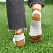 Load image into Gallery viewer, stripes 5 finger socks for women