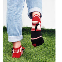 Load image into Gallery viewer, red stripes ankle socks for women