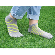 Load image into Gallery viewer, grey stripes socks for women
