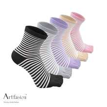 Load image into Gallery viewer, stripes crew socks for women