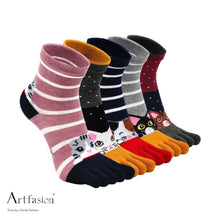 Load image into Gallery viewer, 5 pairs cute cat socks for women