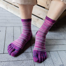 Load image into Gallery viewer, purple running crew socks for men
