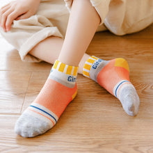 Load image into Gallery viewer, giraffe ankle socks for kids
