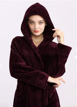 Load image into Gallery viewer, hooded wine red bathrobe
