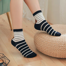 Load image into Gallery viewer, stripes socks for women
