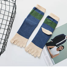 Load image into Gallery viewer, blue 5 finger crew socks for men
