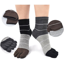 Load image into Gallery viewer, classic hiking crew socks for men
