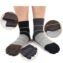 Load image into Gallery viewer, 5 finger slipper socks for men
