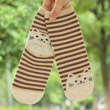 Load image into Gallery viewer, brown stripes cat design socks
