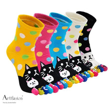 Load image into Gallery viewer, 5 pairs polka dots cat crew socks for women
